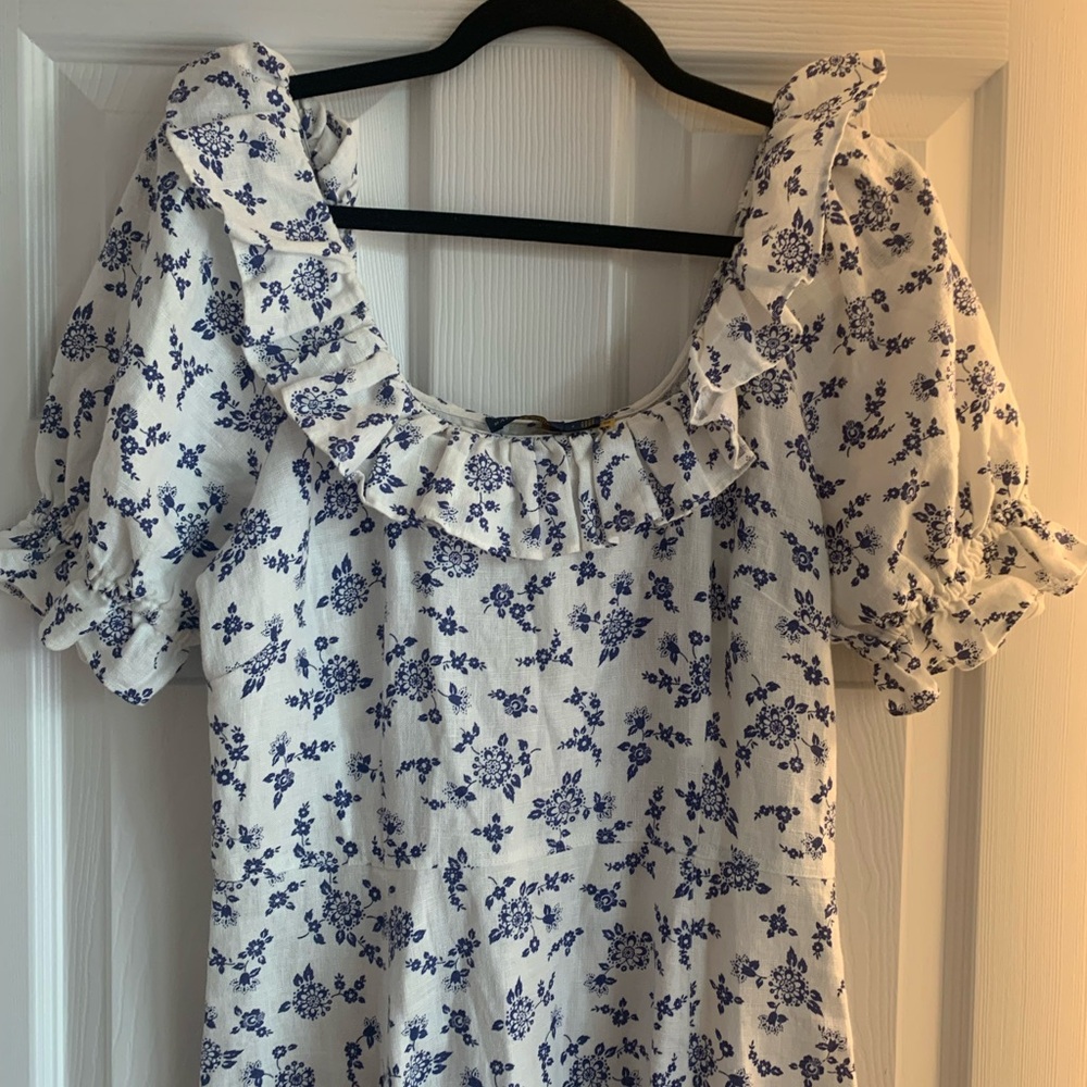 Floral print ruffle linen dress Ralph lauren size 6 blue and white